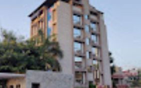 Hotel Shrimad Residency